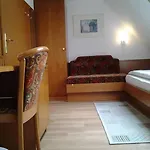 מלון Altes Wirtshaus Foerdergersdorf