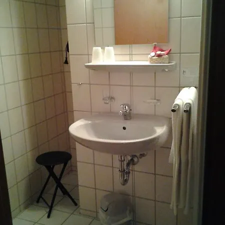 Garni Altes Wirtshaus Fördergersdorf 3*