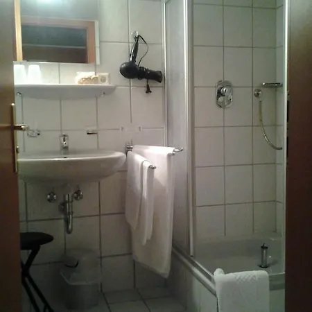 Garni Altes Wirtshaus Fördergersdorf 3*