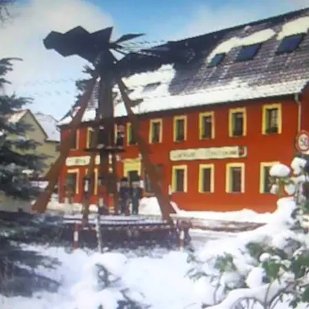 Altes Wirtshaus Foerdergersdorf Szálloda 3*