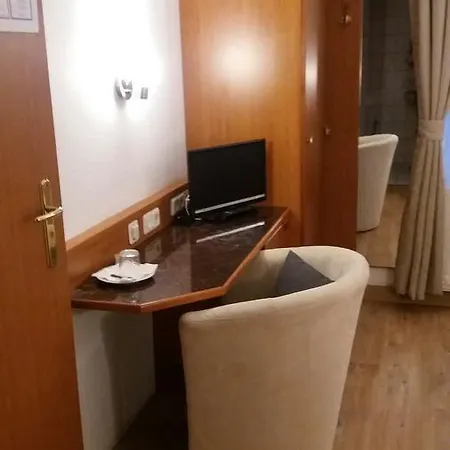 Altes Wirtshaus Foerdergersdorf Hotel 3*