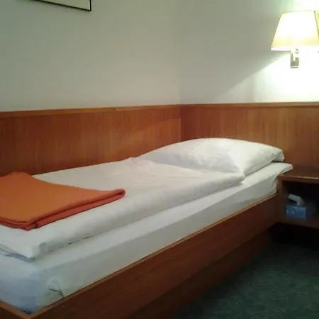 Garni Altes Wirtshaus Fördergersdorf Hotel
