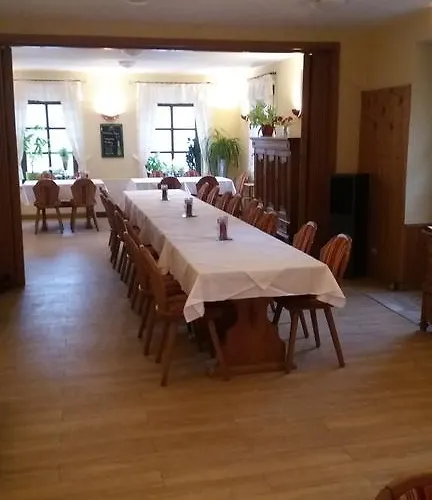 Hotel Altes Wirtshaus Foerdergersdorf 3*