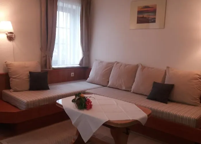 מלון Altes Wirtshaus Foerdergersdorf 3*